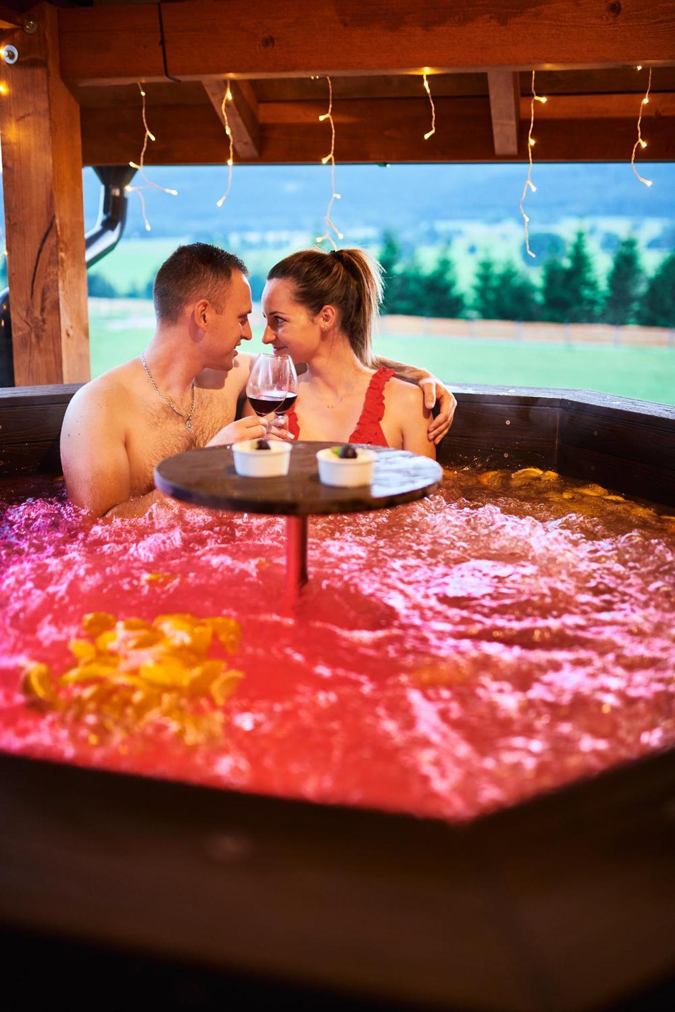Osada Orlica Klimatyczne Domki Z Widokiem Na Gory I Termalnym Spa Sauna Jacuzzi 4 Km Od Zieleniec Ski Arena Lasowka Dış mekan fotoğraf